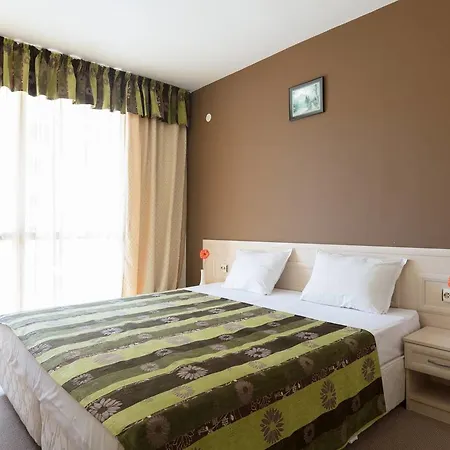 1bedroom W Balcony &kitchen Wifi ❤rx❤ * Slăntjev Brjag